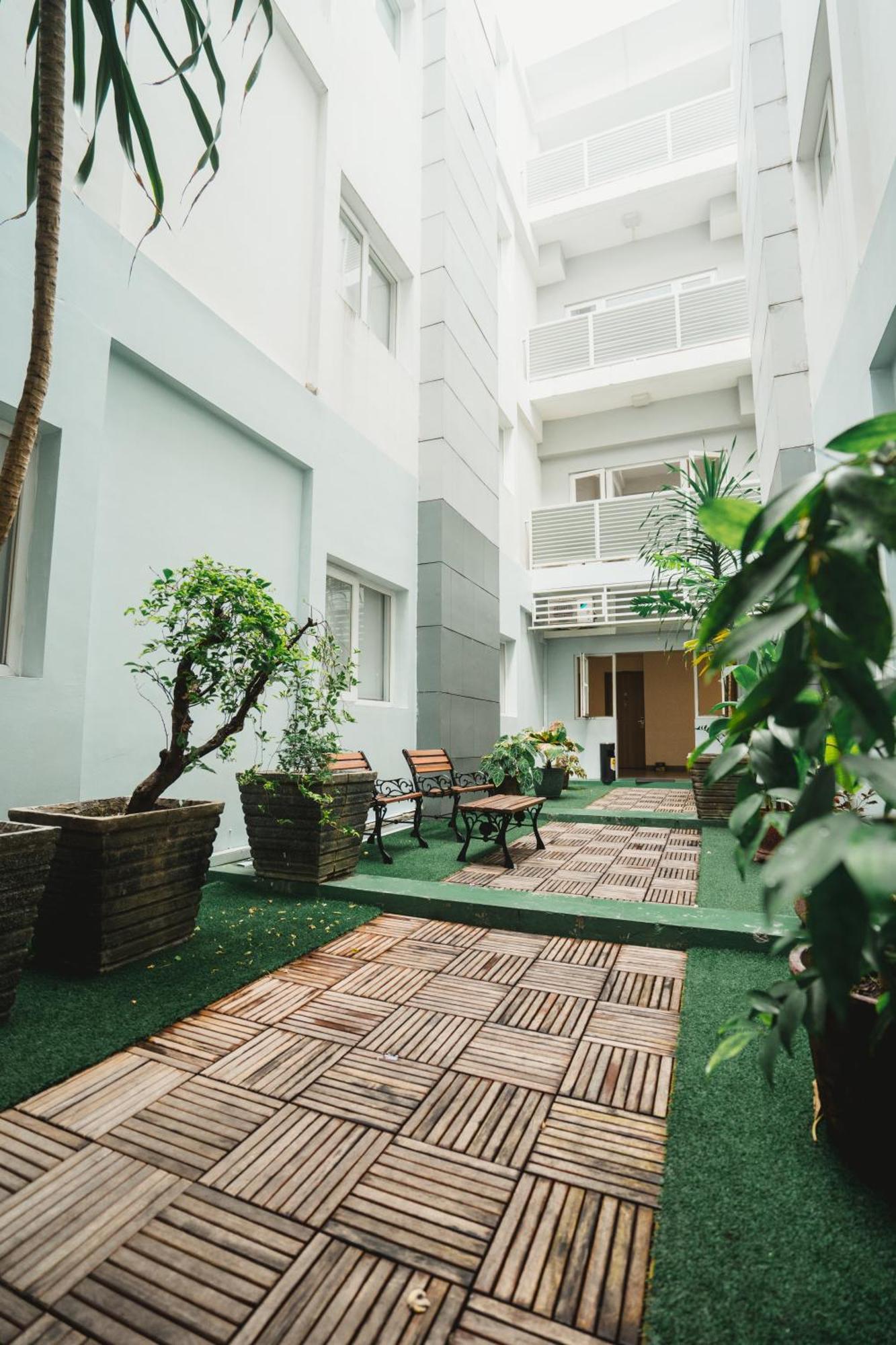 Carani Hotel Yogyakarta Ngoại thất bức ảnh